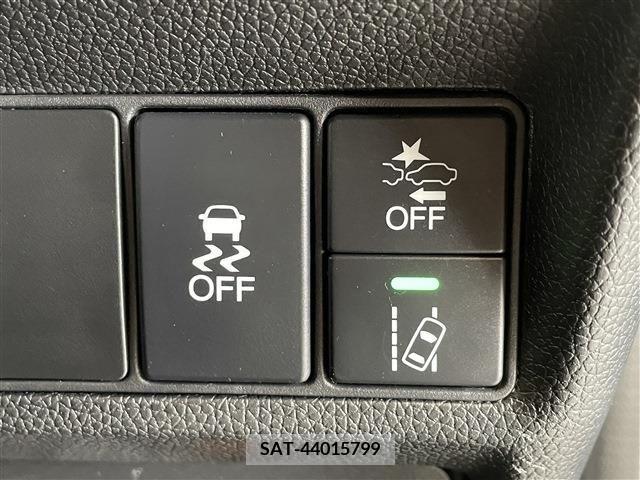 Honda e 2020-11 378115-9