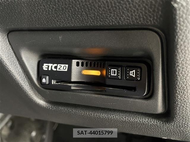 Honda e 2020-11 378115-18