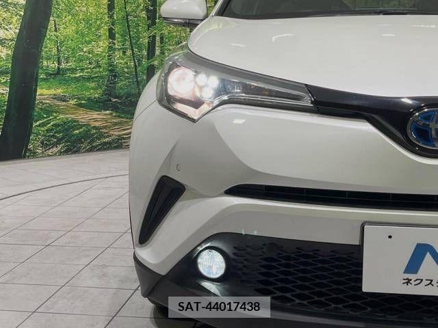 Toyota C-HR 2017-08 222053-12
