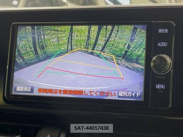 Toyota C-HR 2017-08 222053-3