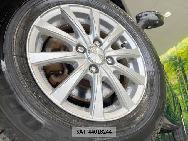 Nissan NOTE 2017-08 392932-13