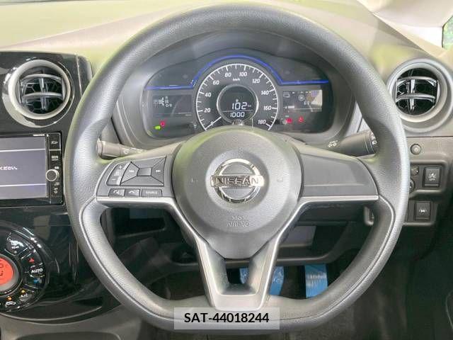 Nissan NOTE 2017-08 392932-11