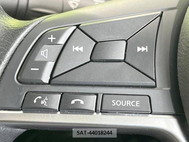 Nissan NOTE 2017-08 392932-6