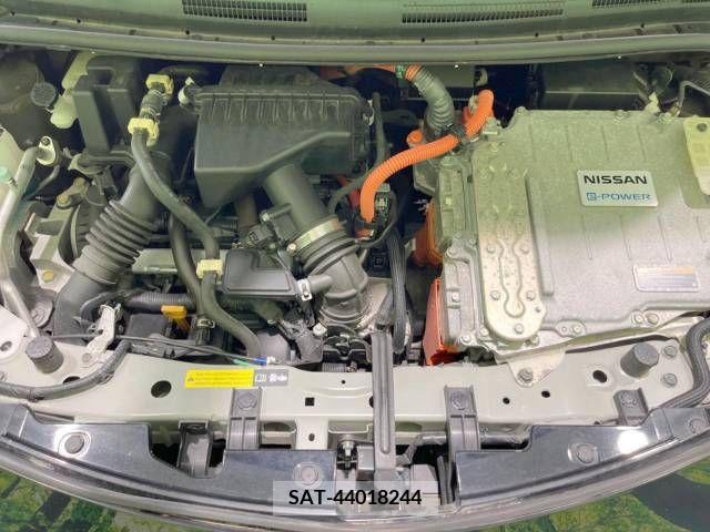 Nissan NOTE 2017-08 392932-18