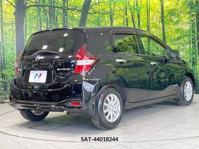Nissan NOTE 2017-08 392932-17