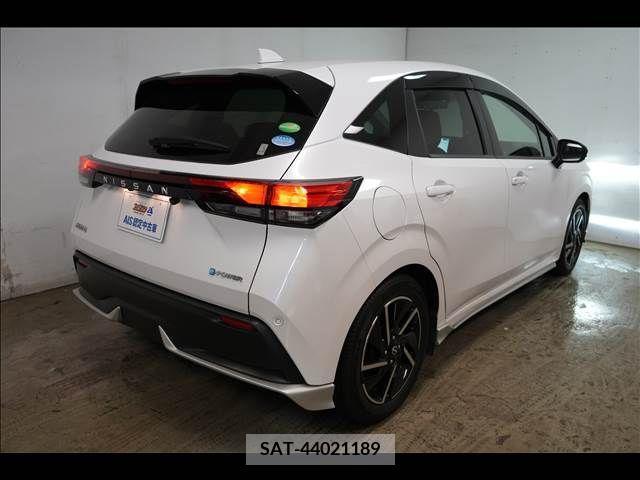 Nissan NOTE 2021-03 279938-2
