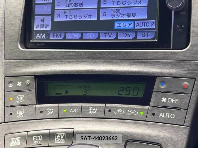 Toyota PRIUS 2014-01 220885-6