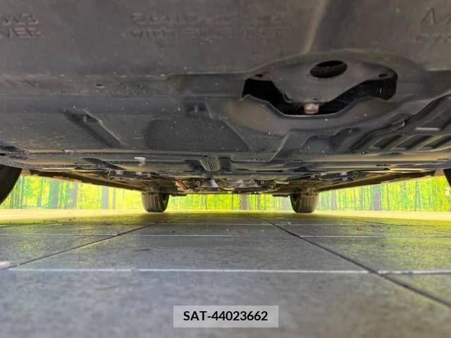 Toyota PRIUS 2014-01 220885-19