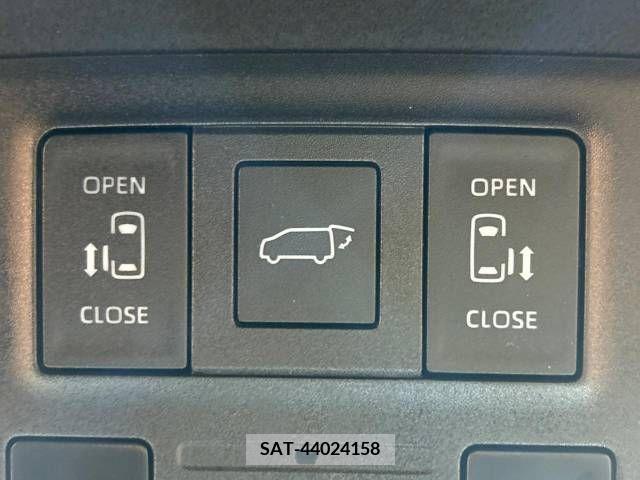 Toyota VOXY 2023-05 378397-7