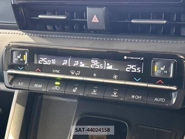 Toyota VOXY 2023-05 378397-6