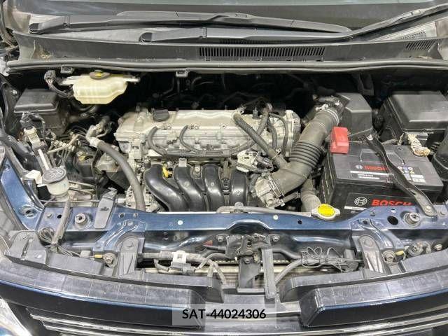 Toyota VOXY 2015-06 336666-18