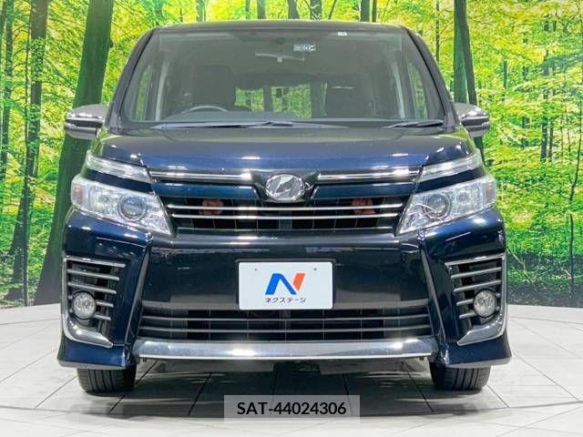 Toyota VOXY 2015-06 336666-14