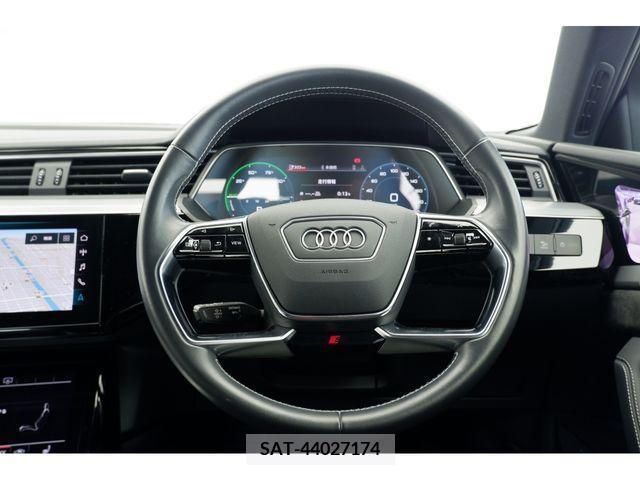 Audi E-TRON 2021-04 334744-14