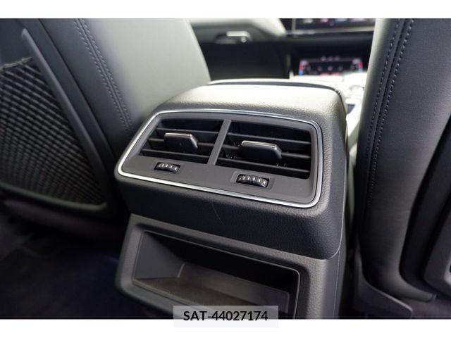 Audi E-TRON 2021-04 334744-24