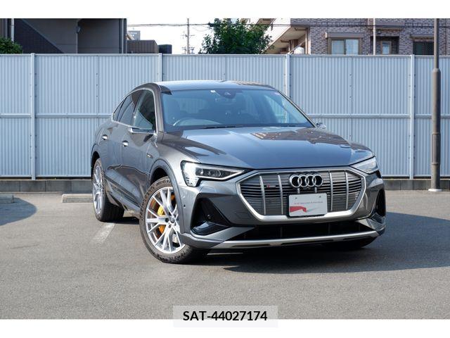Audi E-TRON 2021-04 334744-5