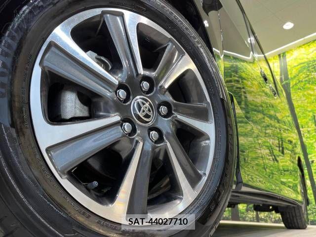 Toyota VOXY 2019-11 394988-13