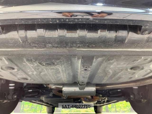 Toyota VOXY 2019-11 394988-19