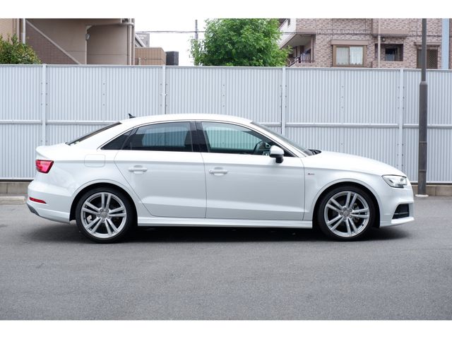 Audi A3 SEDAN 2020-04 6397-4
