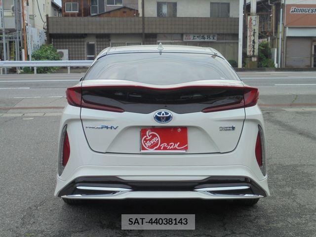 Toyota PRIUS PHV 2017-09 282590-7