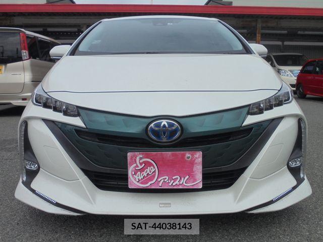 Toyota PRIUS PHV 2017-09 282590-3