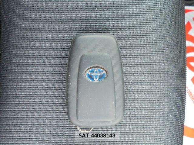 Toyota PRIUS PHV 2017-09 282590-23