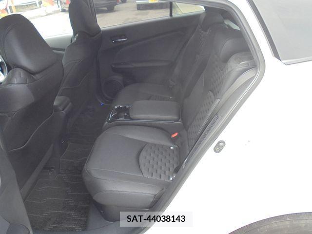 Toyota PRIUS PHV 2017-09 282590-13