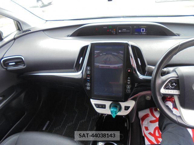 Toyota PRIUS PHV 2017-09 282590-15