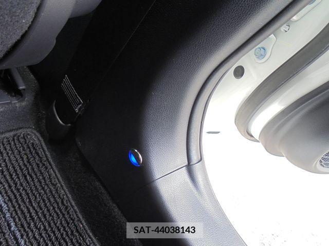 Toyota PRIUS PHV 2017-09 282590-24