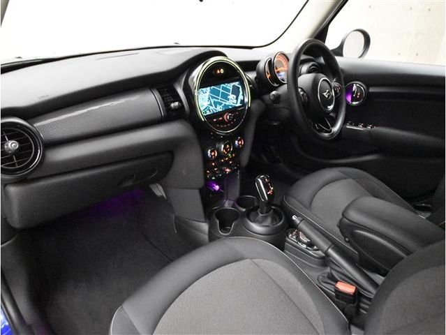 Bmw MINI 2018-11 195614-15