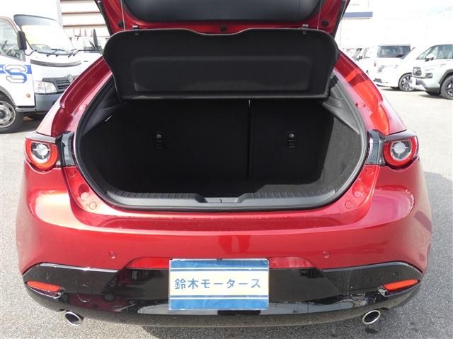 Mazda MAZDA3 2023-03 1365-8