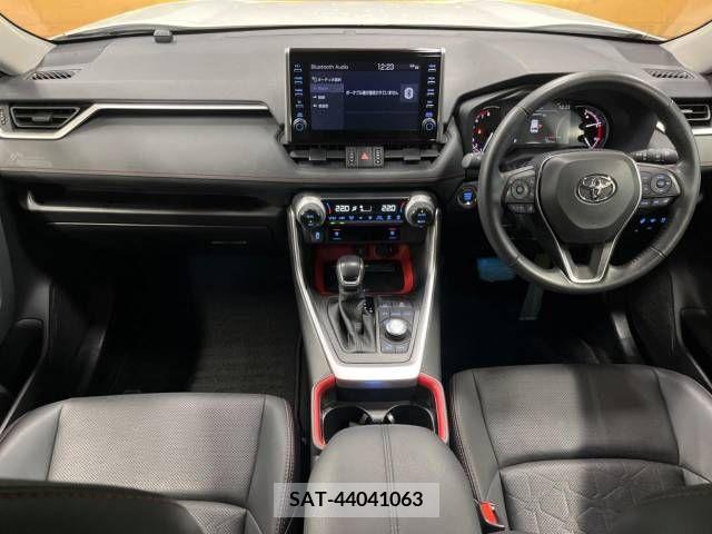 Toyota RAV4 2021-01 282843-1