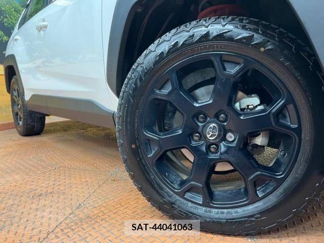 Toyota RAV4 2021-01 282843-13