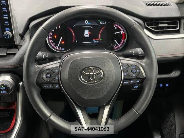 Toyota RAV4 2021-01 282843-11