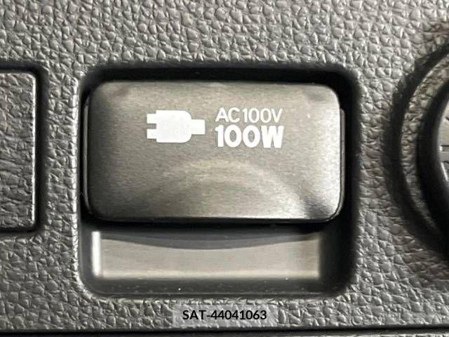 Toyota RAV4 2021-01 282843-5