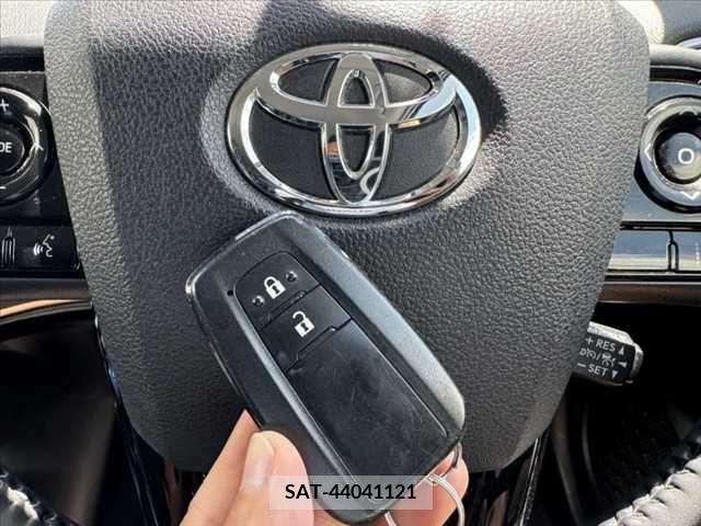 Toyota PRIUS 2019-07 331145-22