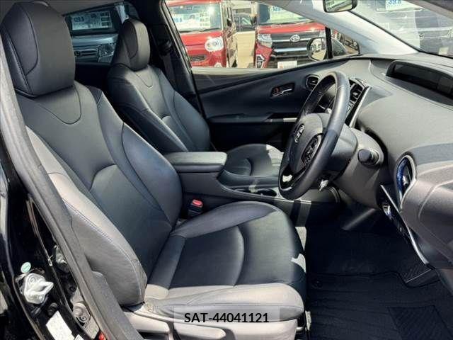 Toyota PRIUS 2019-07 331145-15