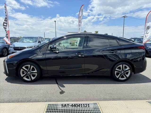 Toyota PRIUS 2019-07 331145-10