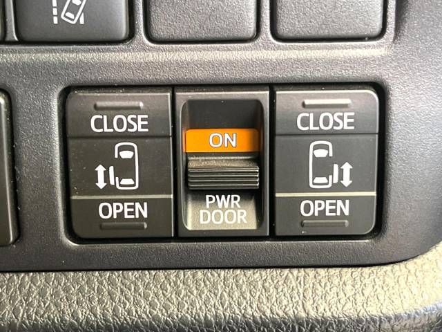Toyota VOXY 2019-05 19355-7
