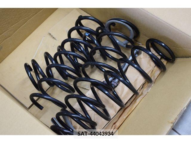 Suzuki JIMNY 2019-04 348501-6