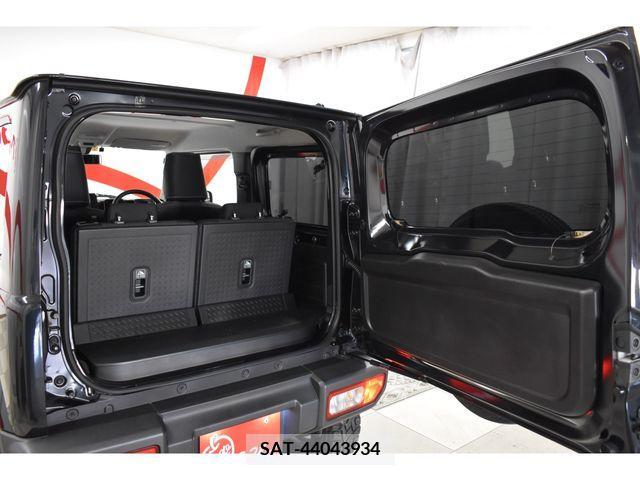 Suzuki JIMNY 2019-04 348501-5