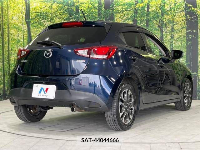 Mazda DEMIO 2015-09 377726-18