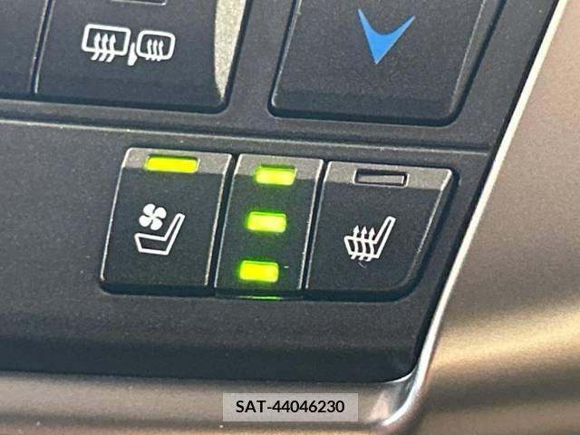 Lexus NX 2017-06 275597-5