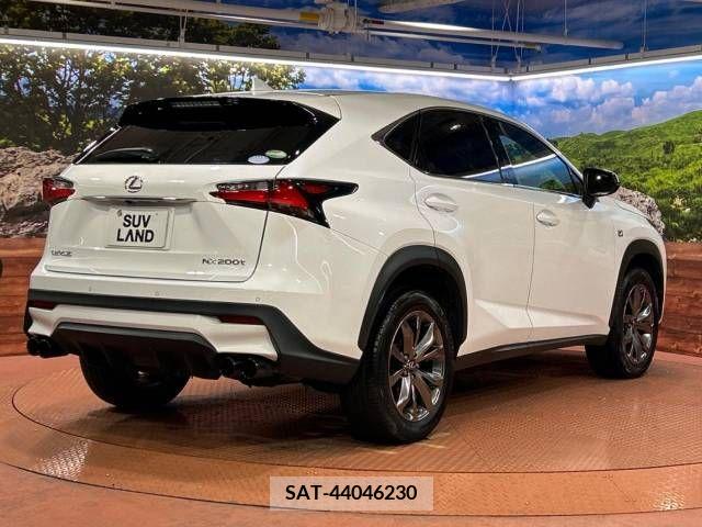 Lexus NX 2017-06 275597-17
