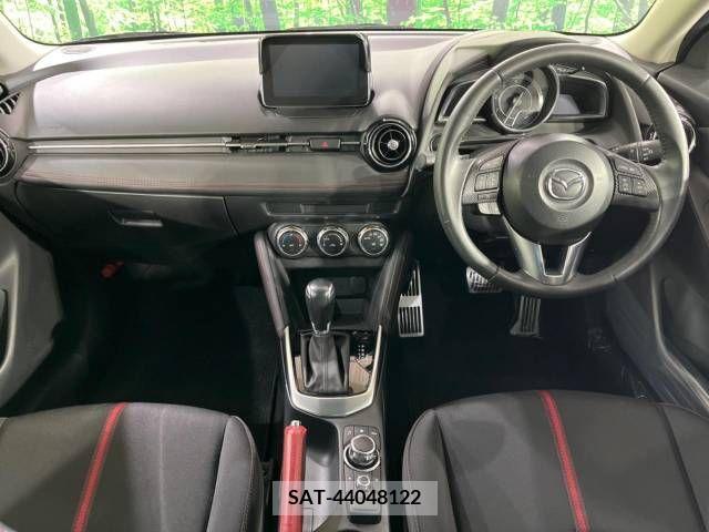 Mazda DEMIO 2014-11 301918-1