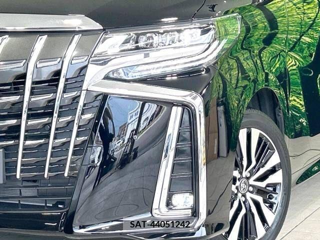 Toyota ALPHARD 2022-11 355372-13