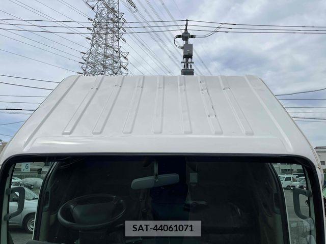 Isuzu ELF TRUCK 2012-06 334162-15