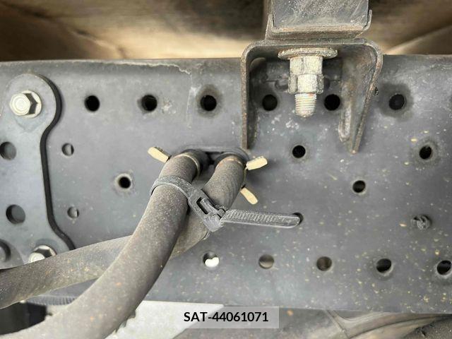 Isuzu ELF TRUCK 2012-06 334162-26