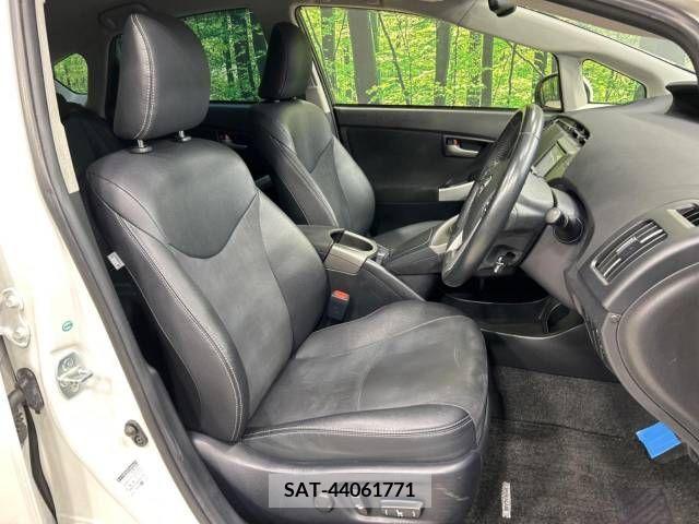 Toyota PRIUS 2015-04 214213-7