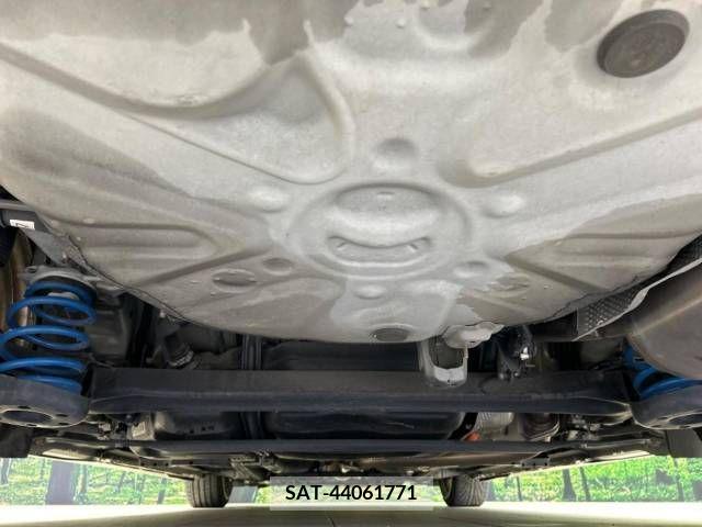 Toyota PRIUS 2015-04 214213-18