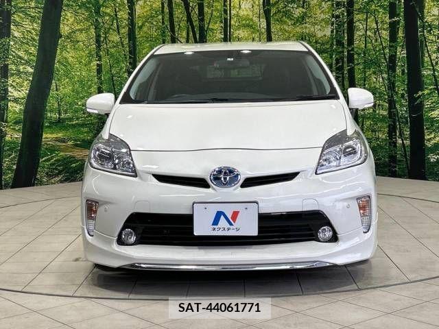 Toyota PRIUS 2015-04 214213-13